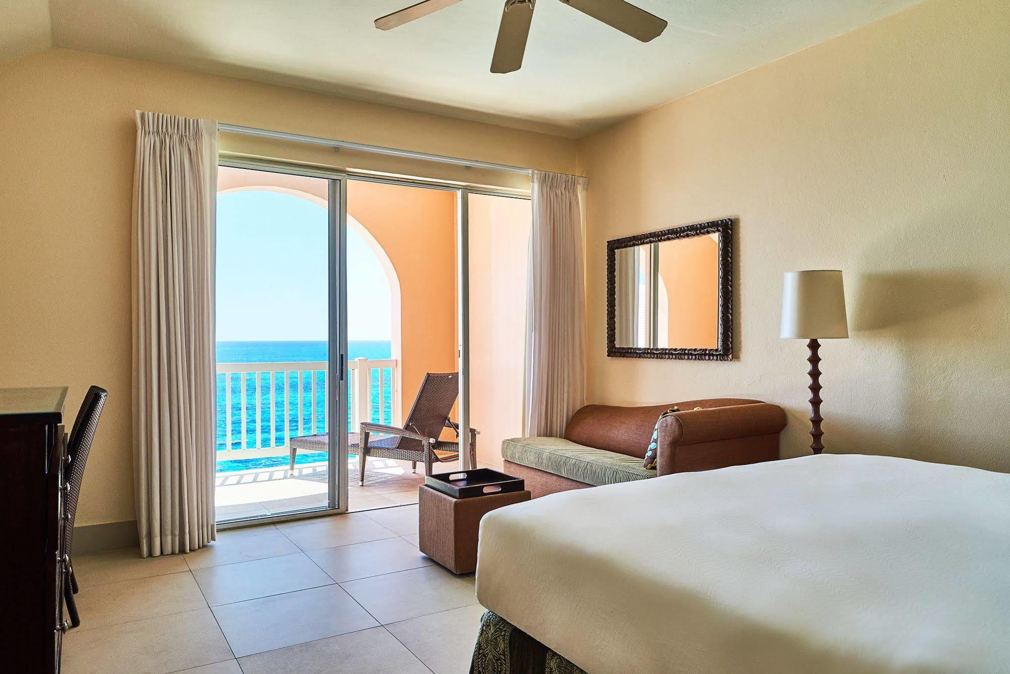The Reefs Resort And Club Southampton Exteriör bild