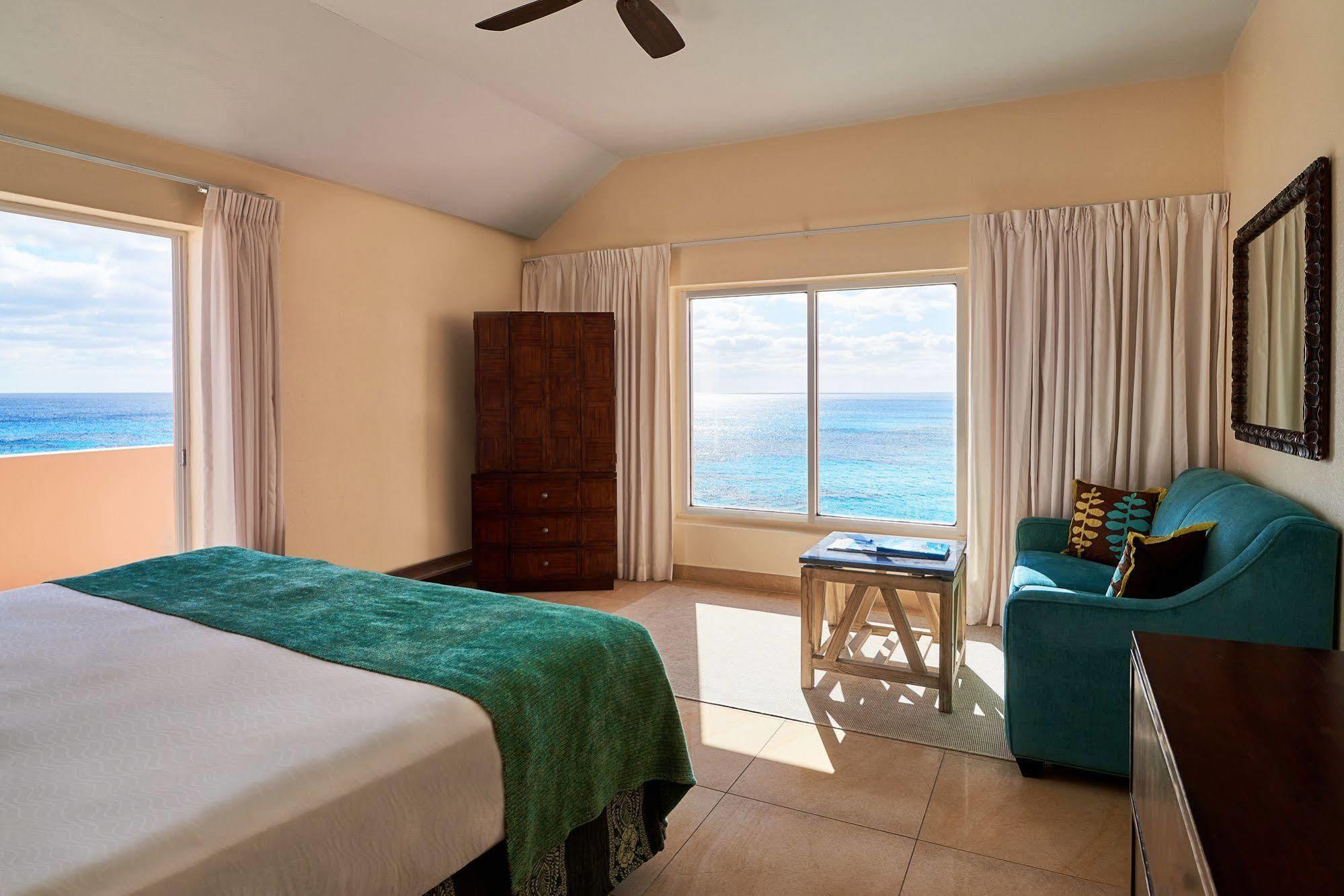 The Reefs Resort And Club Southampton Exteriör bild